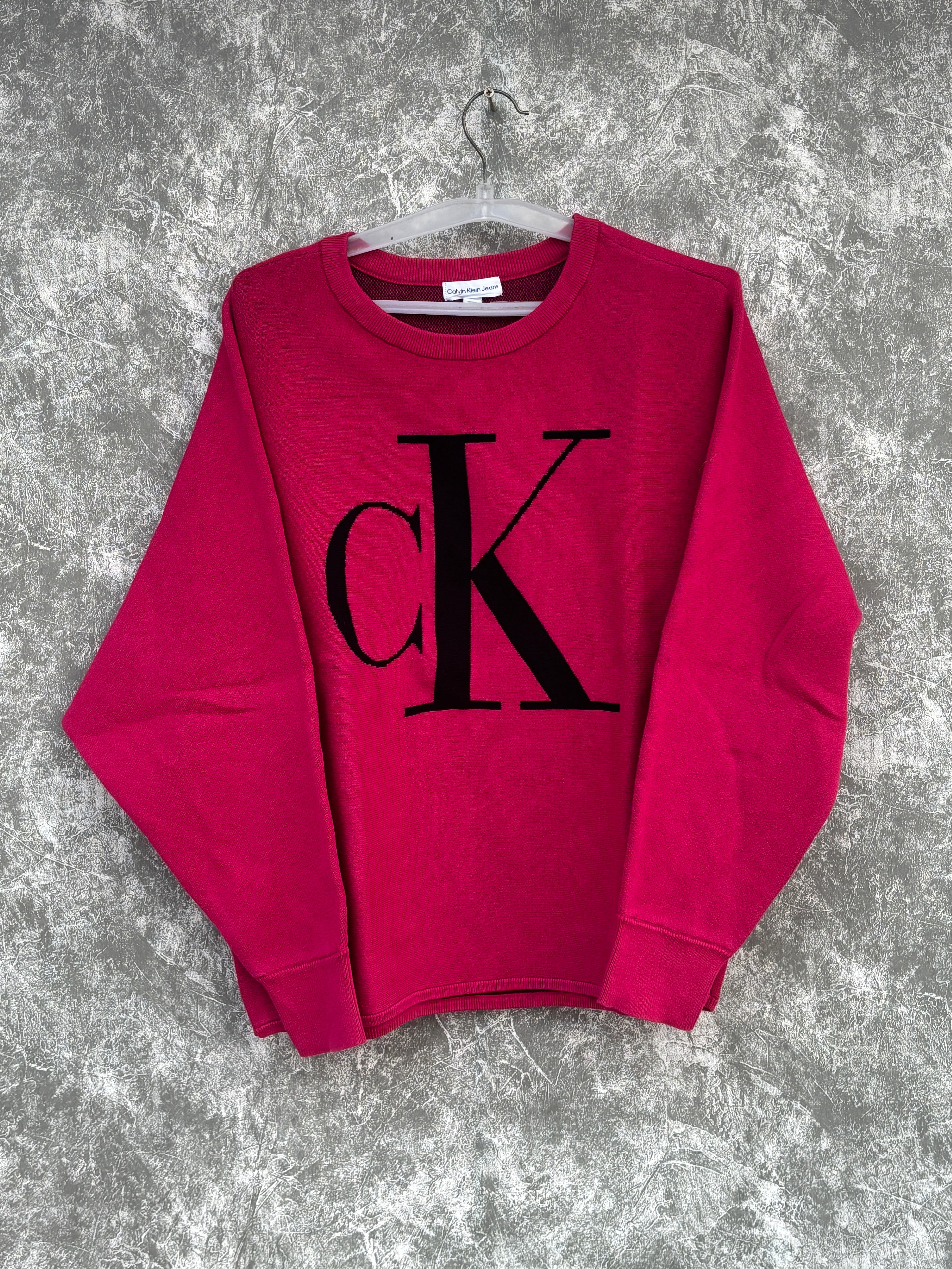 CALVIN KLEIN cute pink crewneck